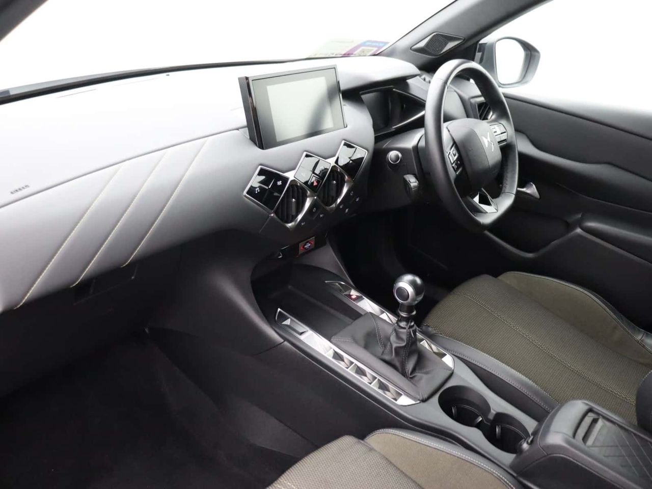 DS AUTOMOBILES DS 3 CROSSBACK 