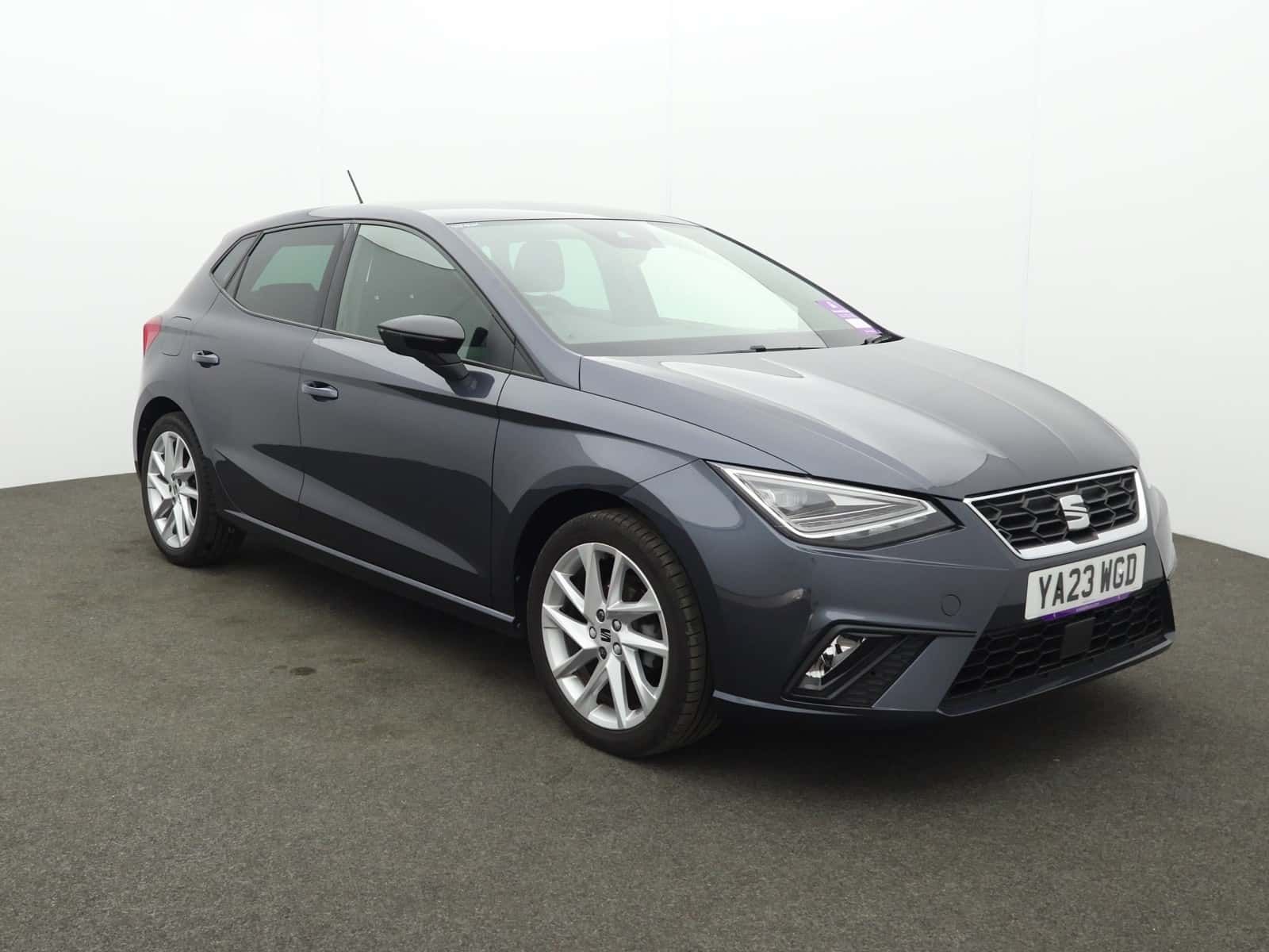 SEAT Ibiza listing photo