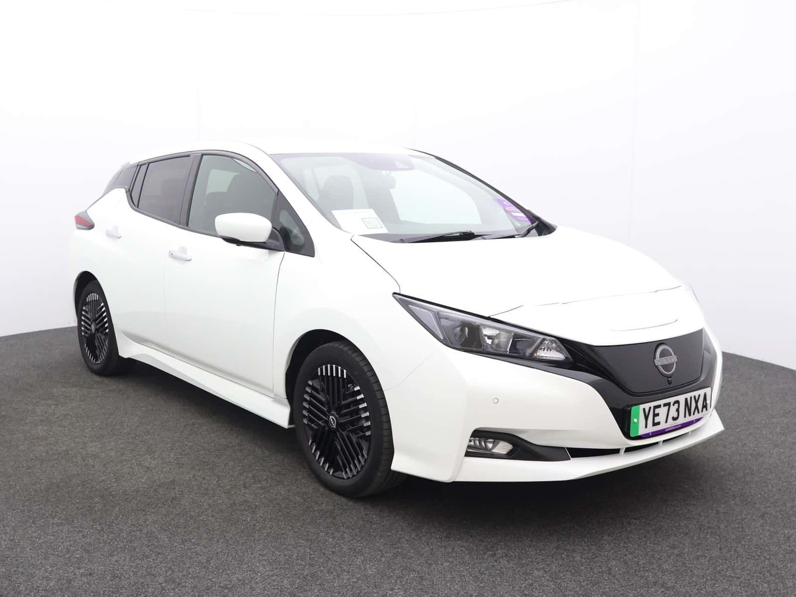 Nissan Leaf listing photo
