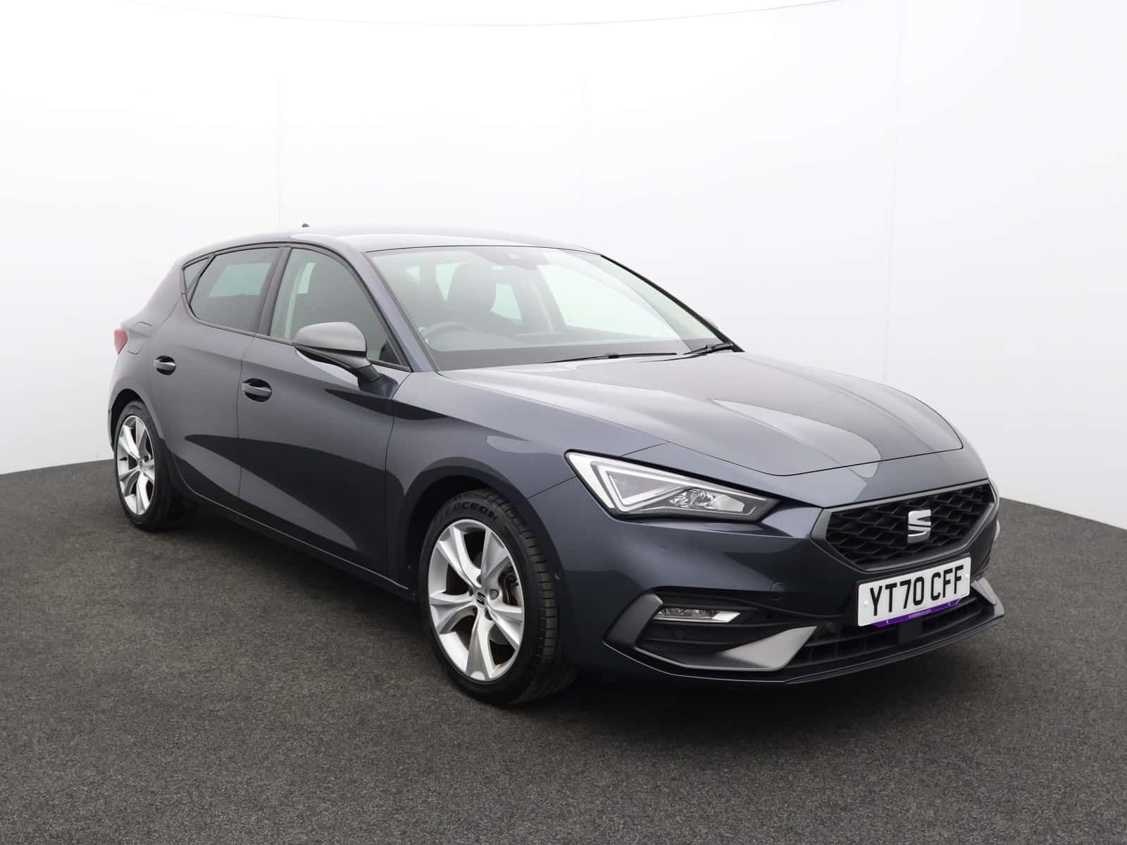 SEAT Leon listing photo