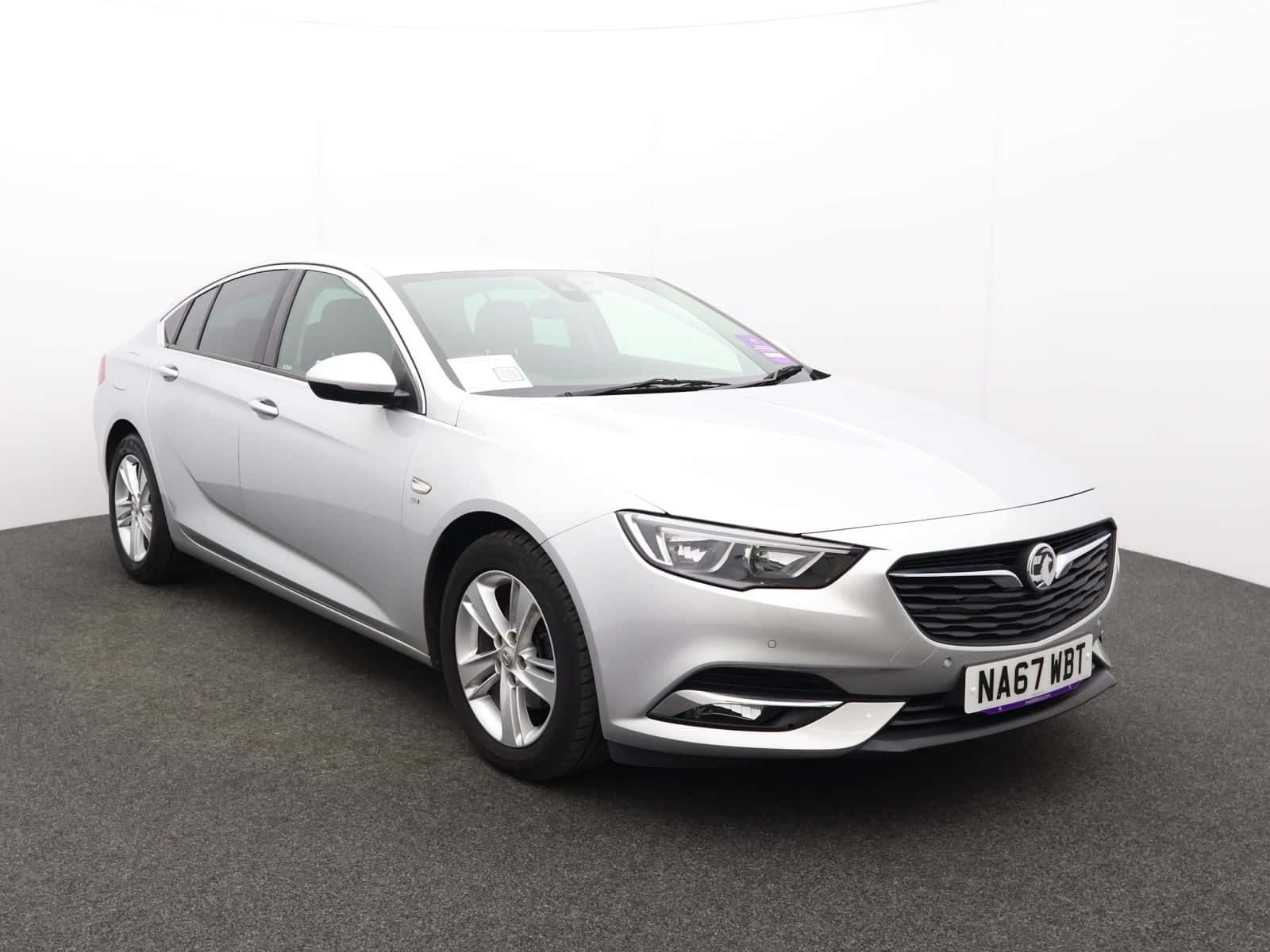 Vauxhall Insignia listing photo