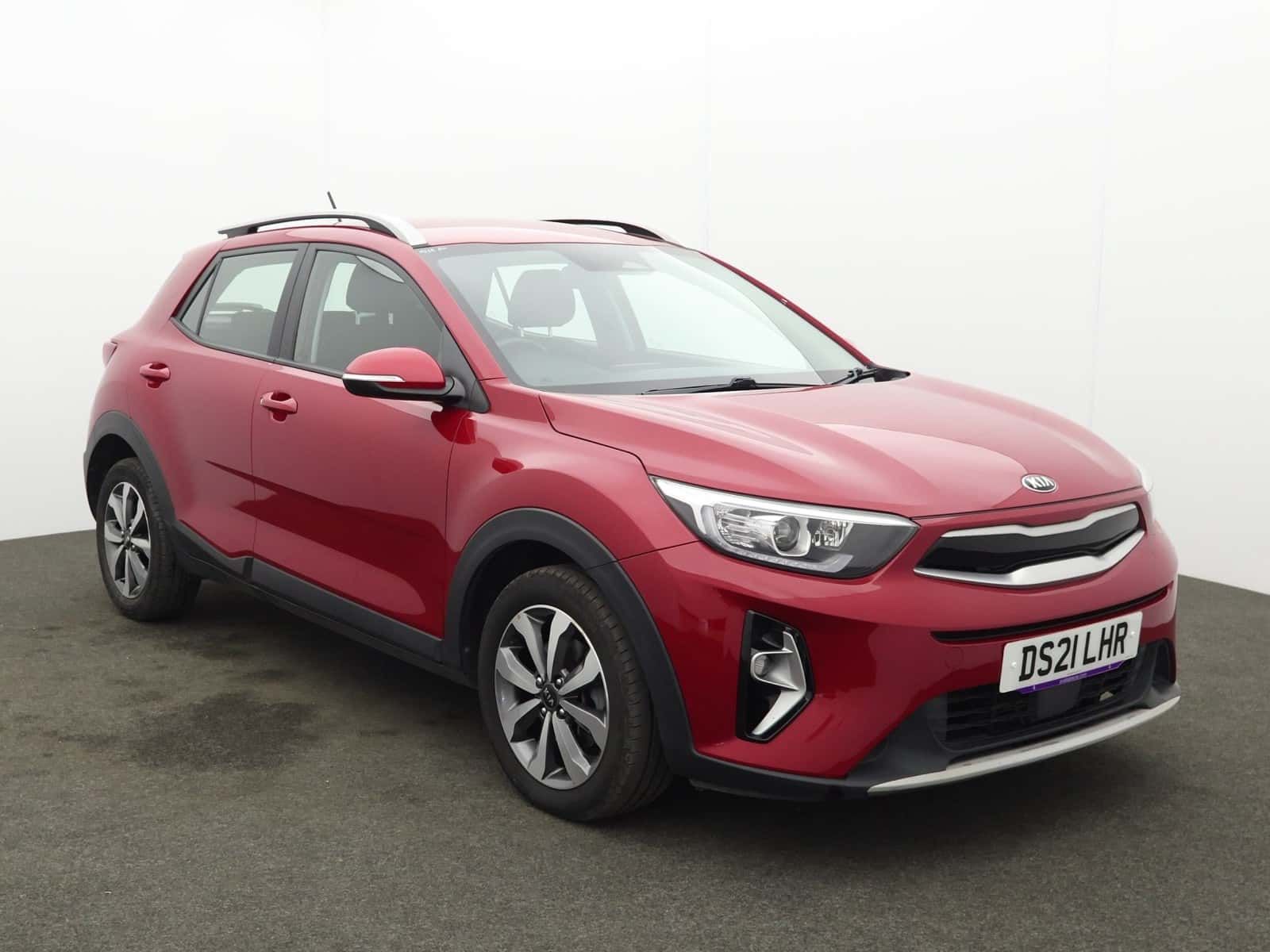 Kia Stonic listing photo