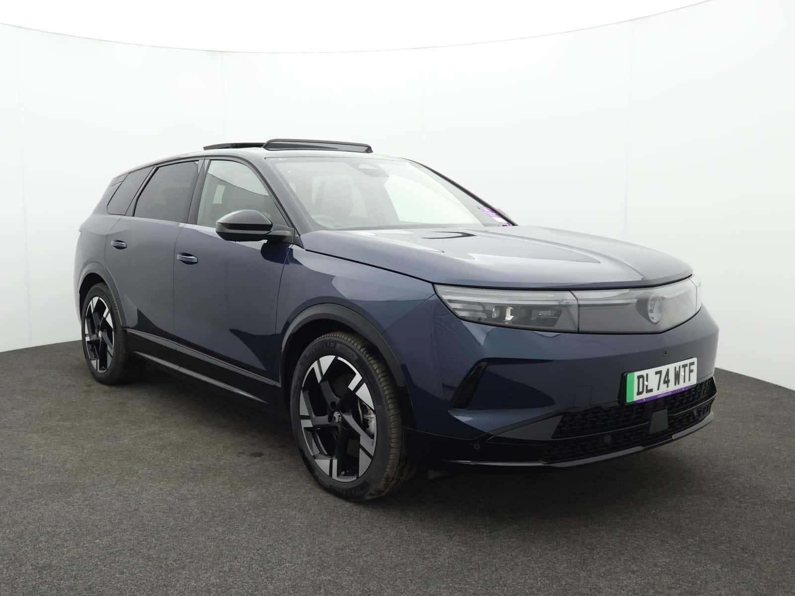 Vauxhall Grandland Electric listing photo