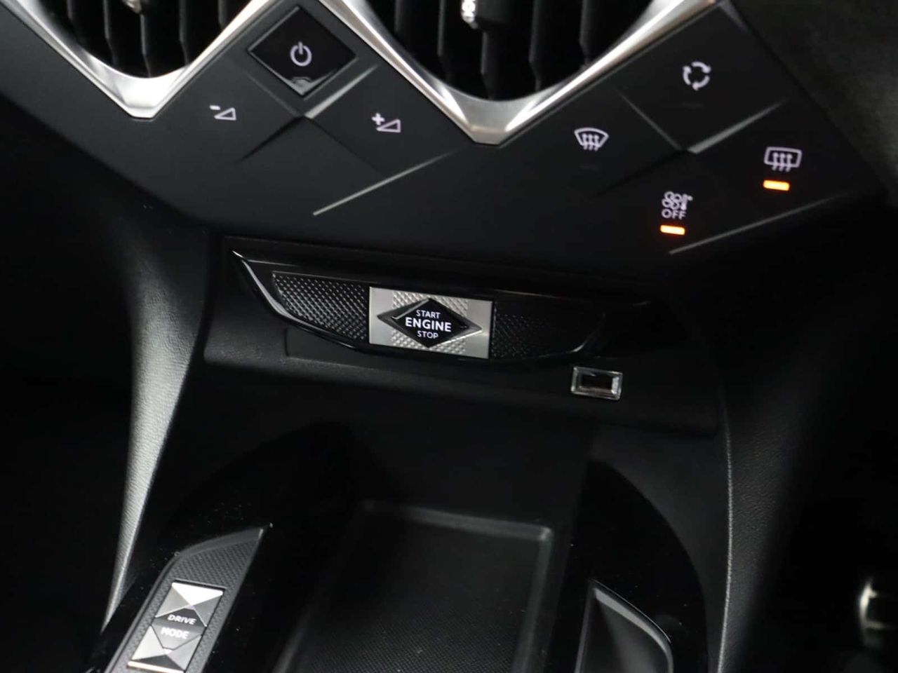 DS AUTOMOBILES DS 3 CROSSBACK 
