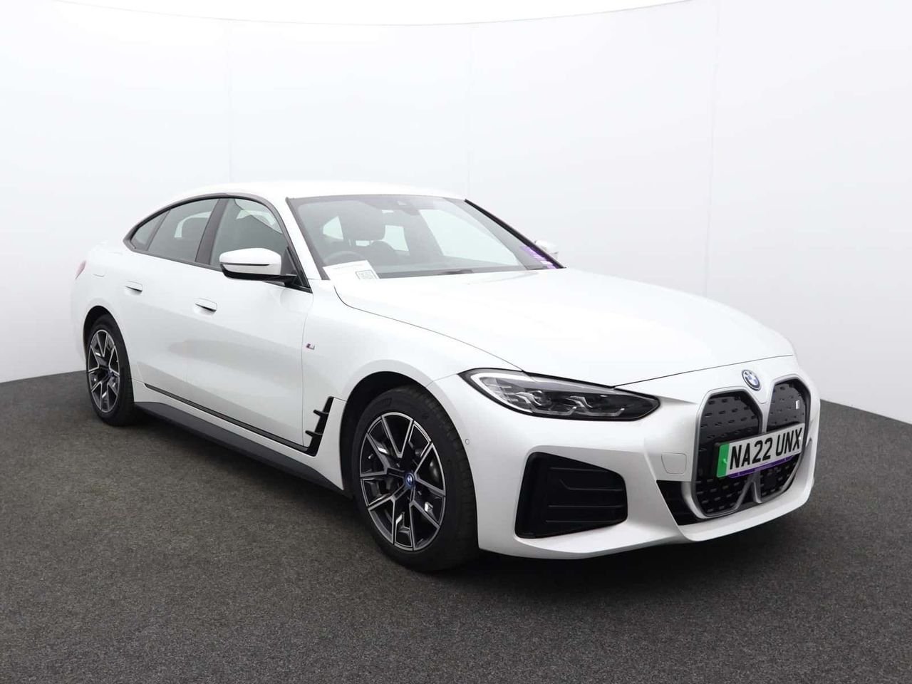 2022 BMW i4