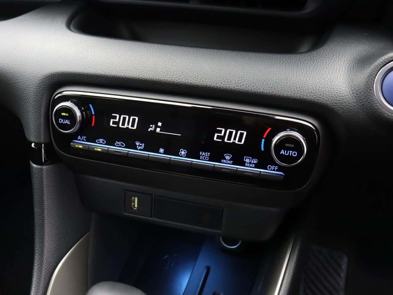 Mazda Mazda2 HYBRID 