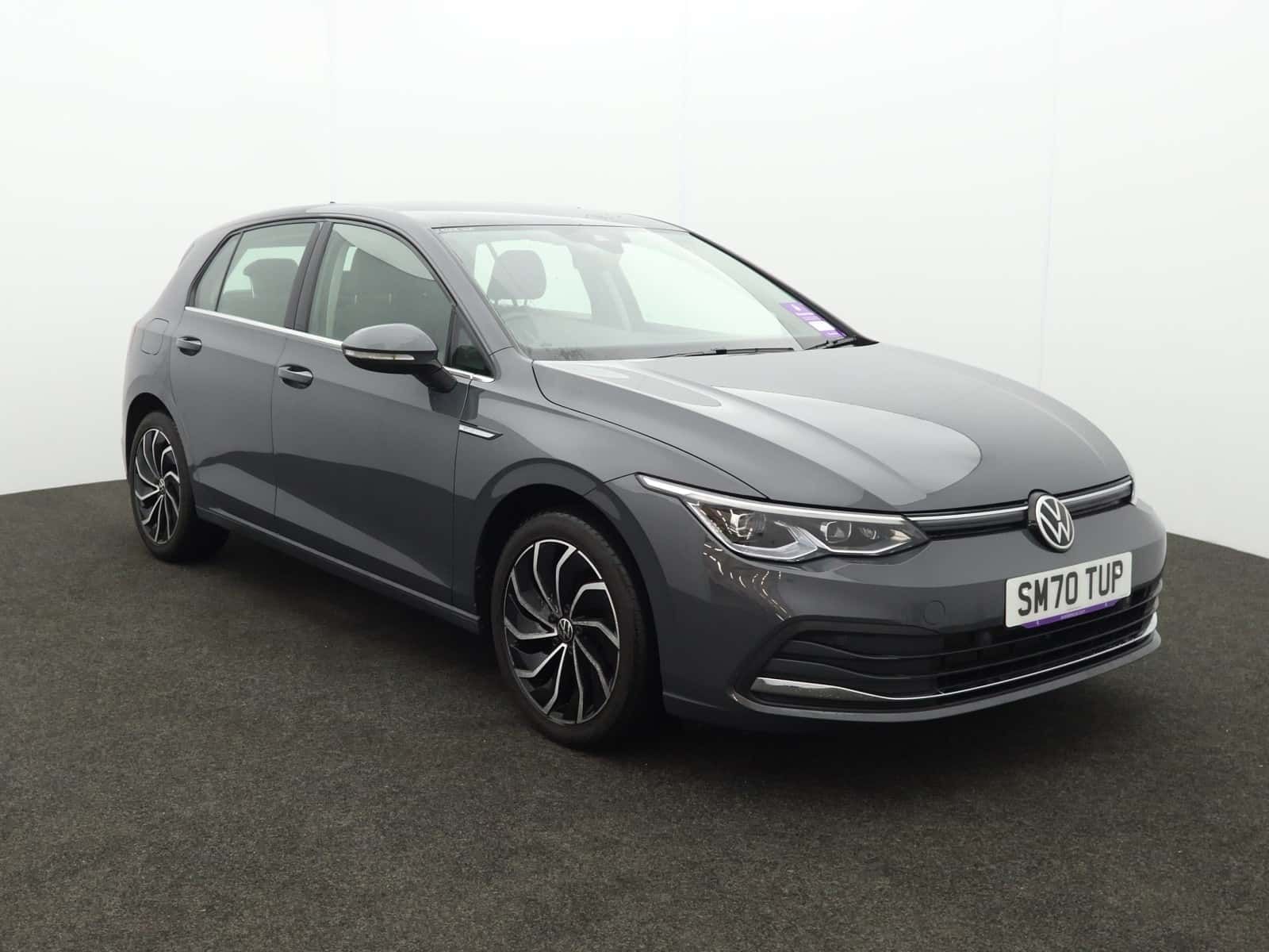 Volkswagen Golf listing photo