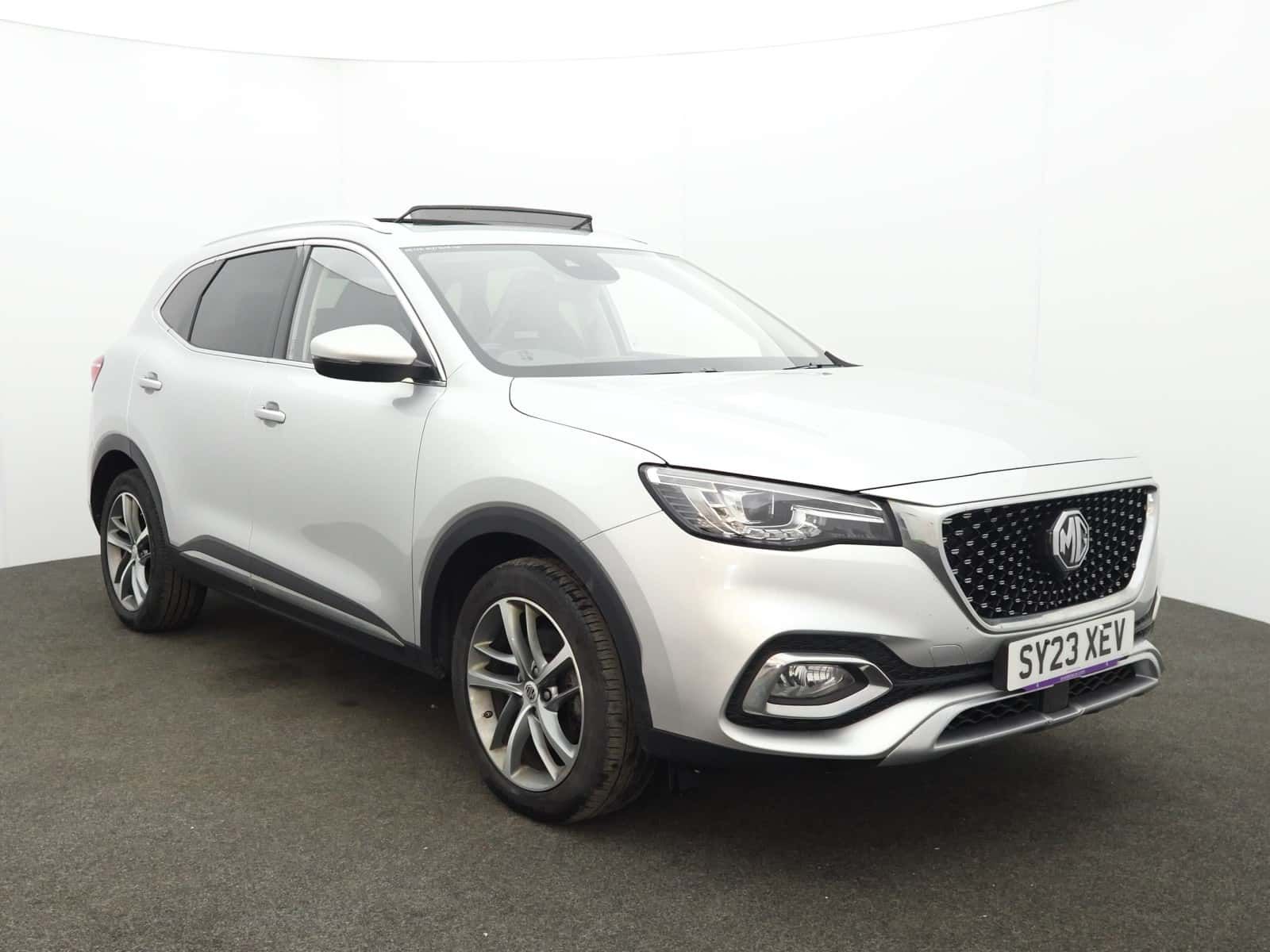 MG Mg Hs listing photo
