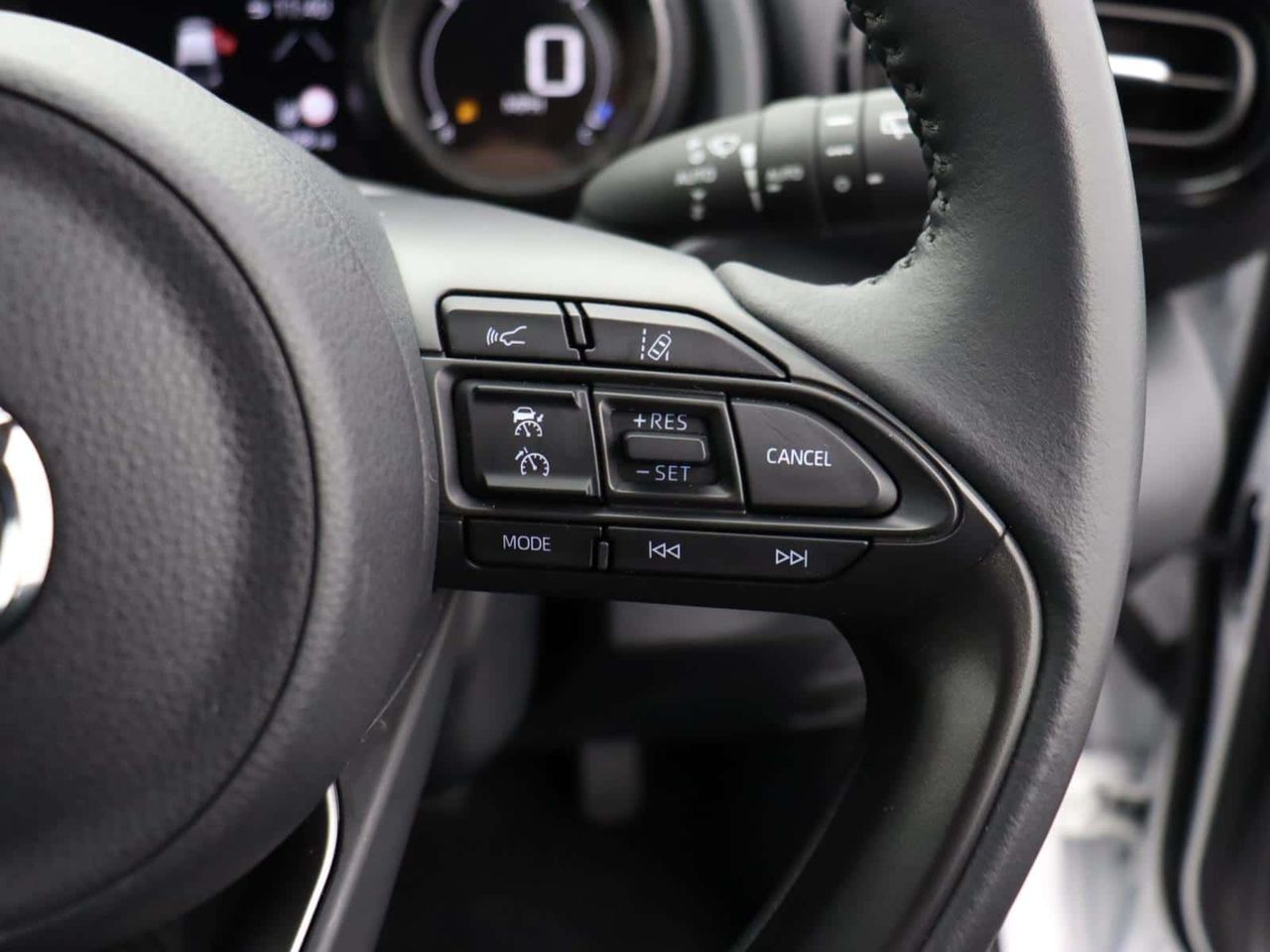 Mazda Mazda2 HYBRID 