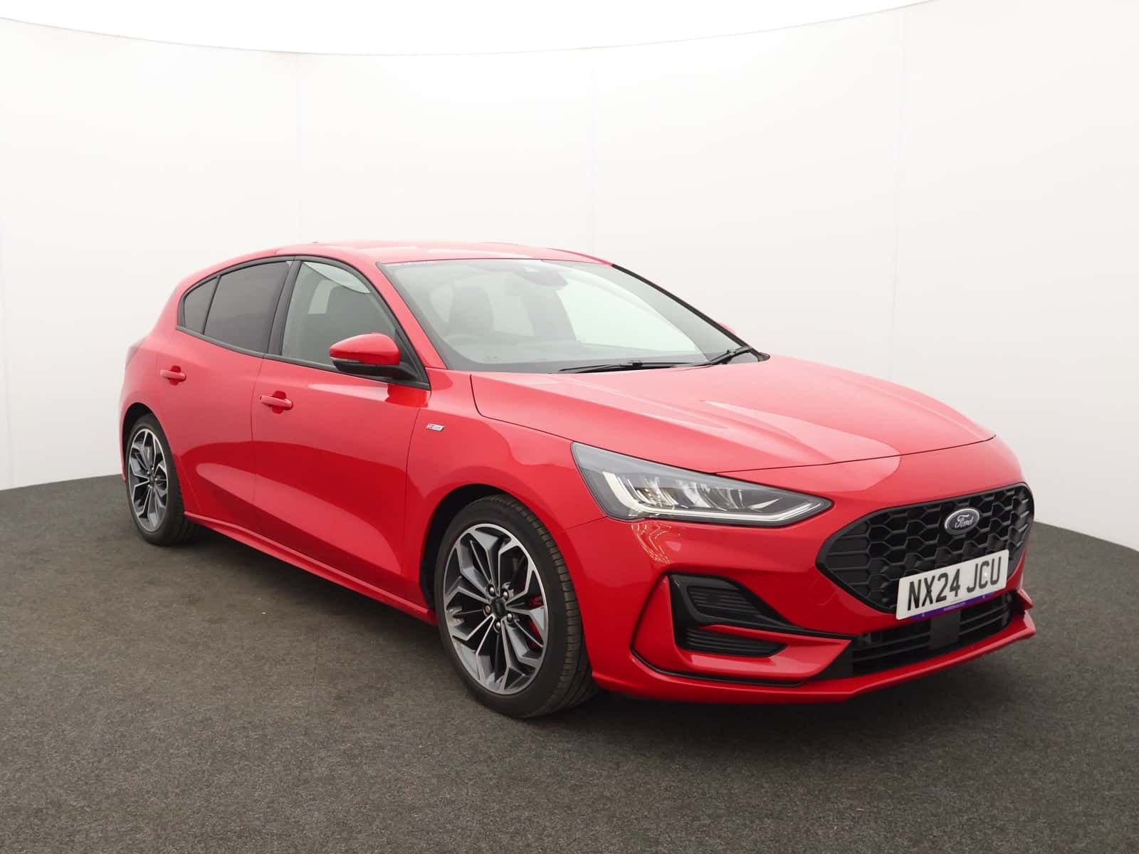 Ford Focus listing photo