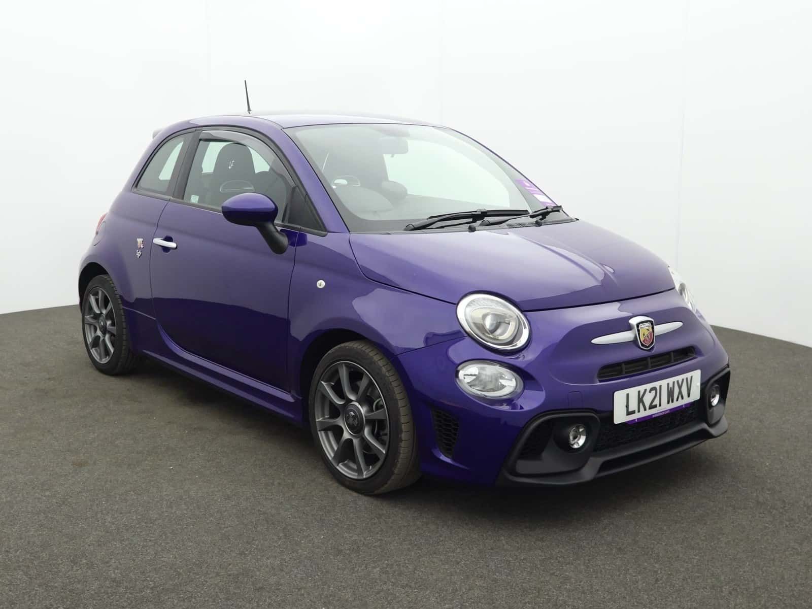 Abarth 595 listing photo