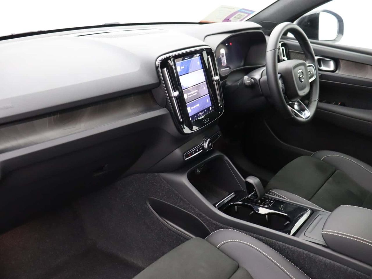 Volvo C40 