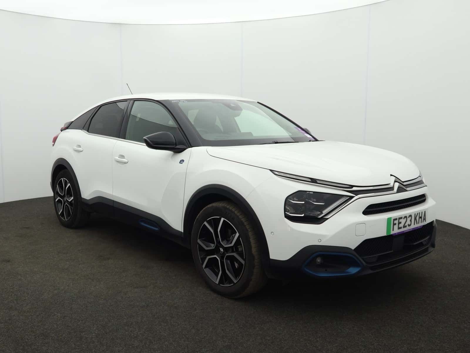 Citroen e-C4 listing photo