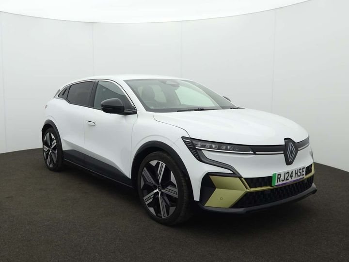2024 renault megane e-tech  megane e-tech ev60 160kw iconic 60kwh optimum charge 5dr auto automatic electric 23,696 05/2024 only £18,499 per... photo