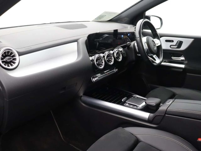 Mercedes-Benz B Class