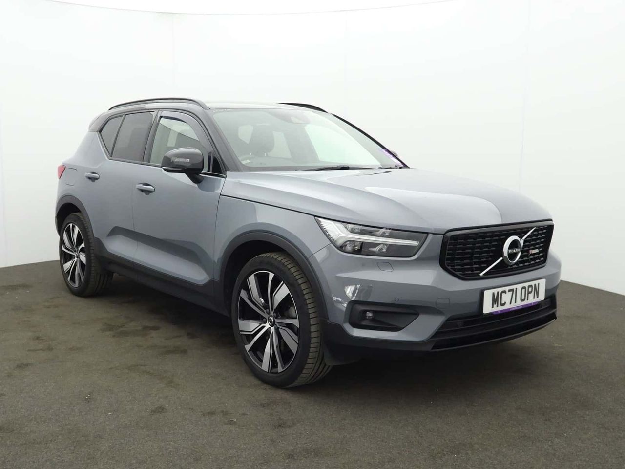 2021 Volvo XC40