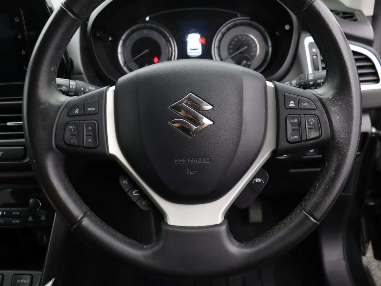 Suzuki S-Cross