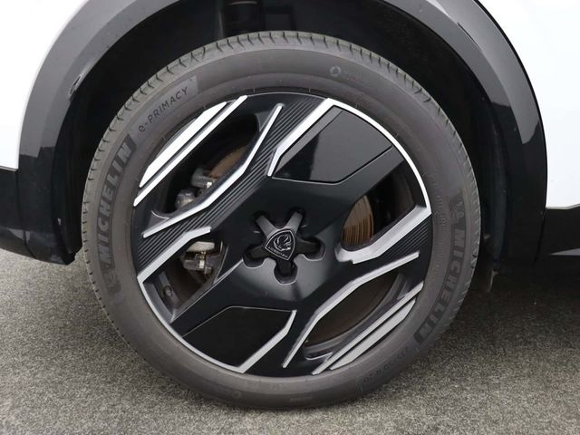 Peugeot E-3008