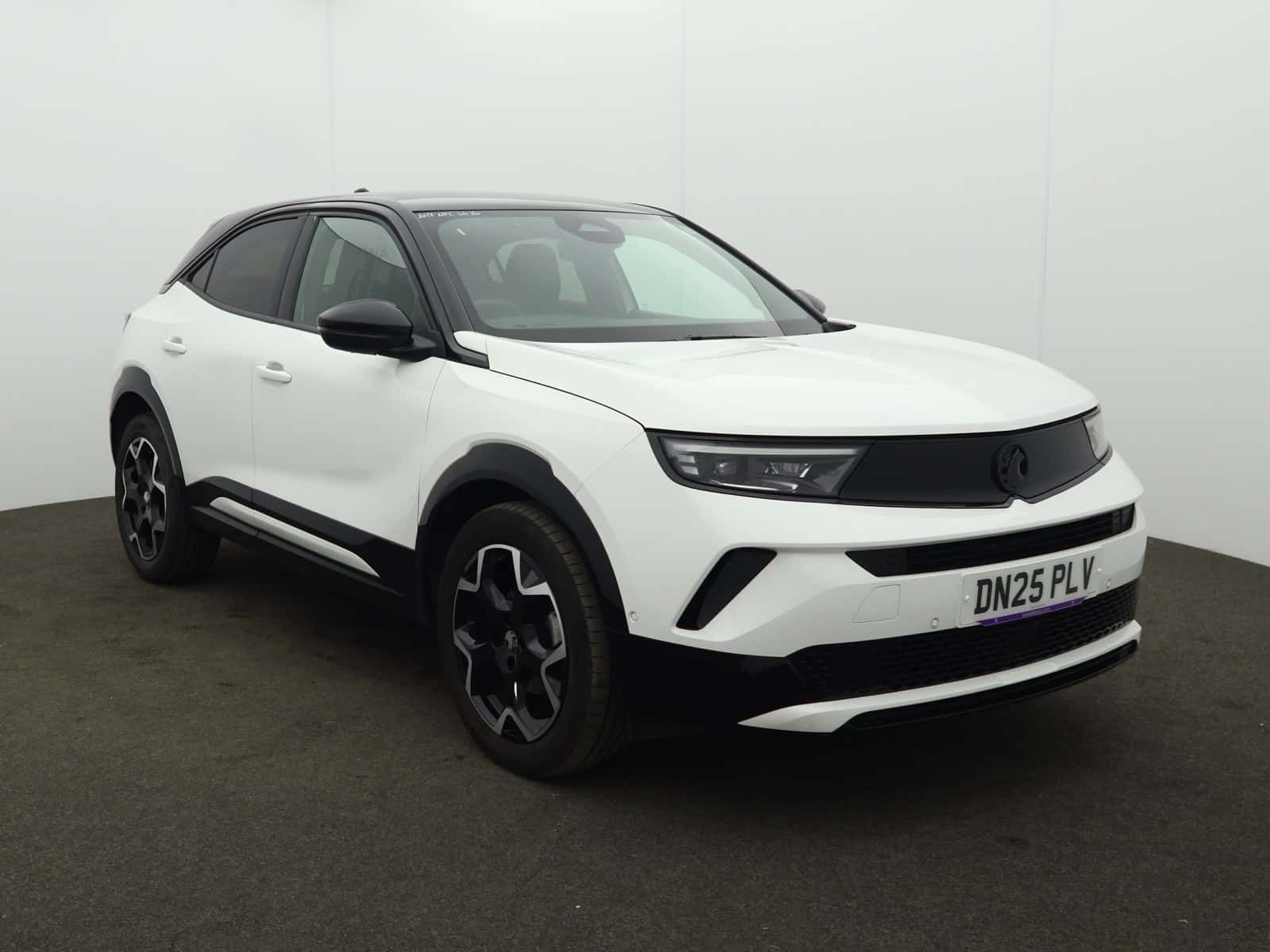 Vauxhall Mokka listing photo