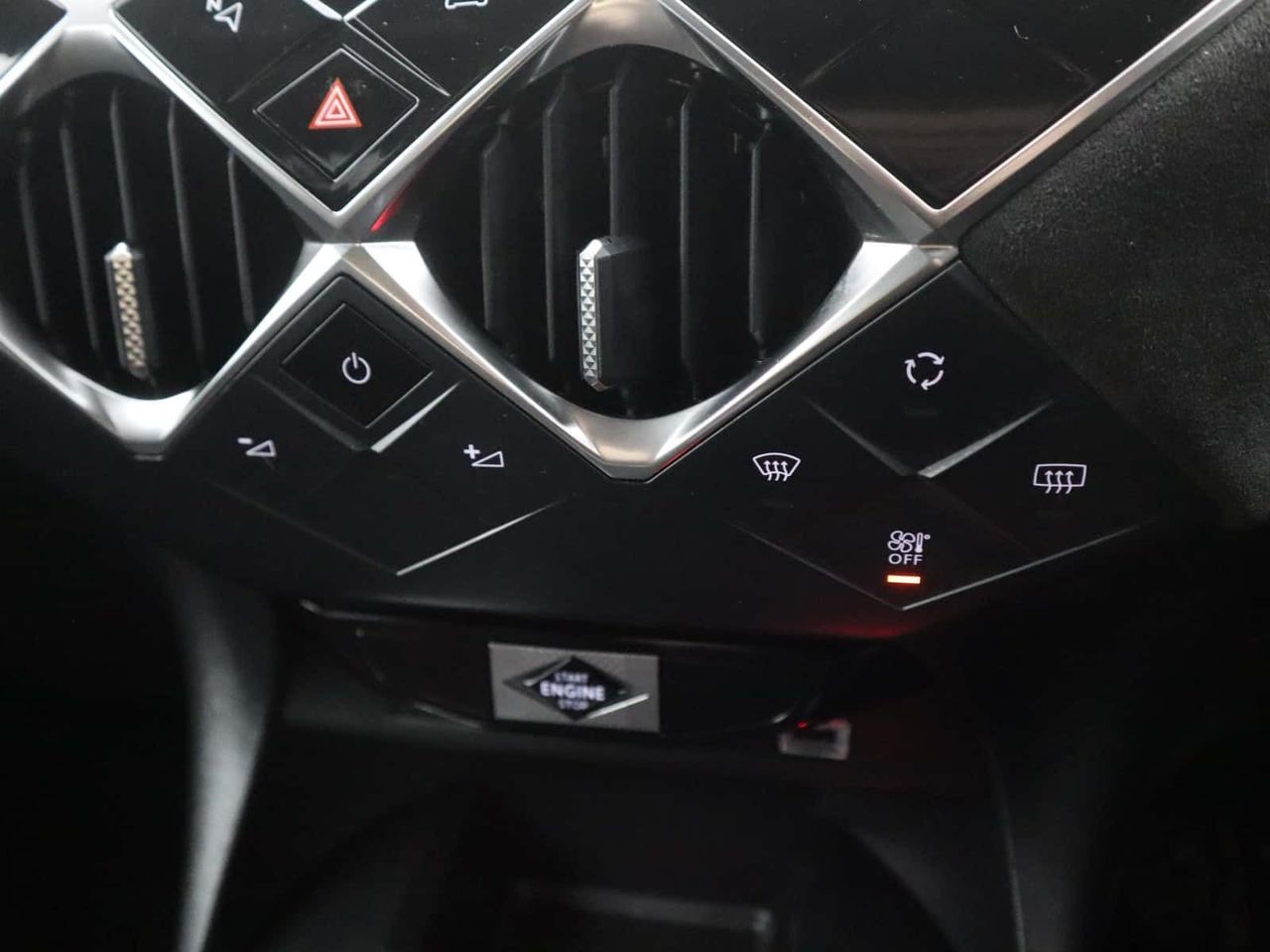 DS AUTOMOBILES DS 3 CROSSBACK 
