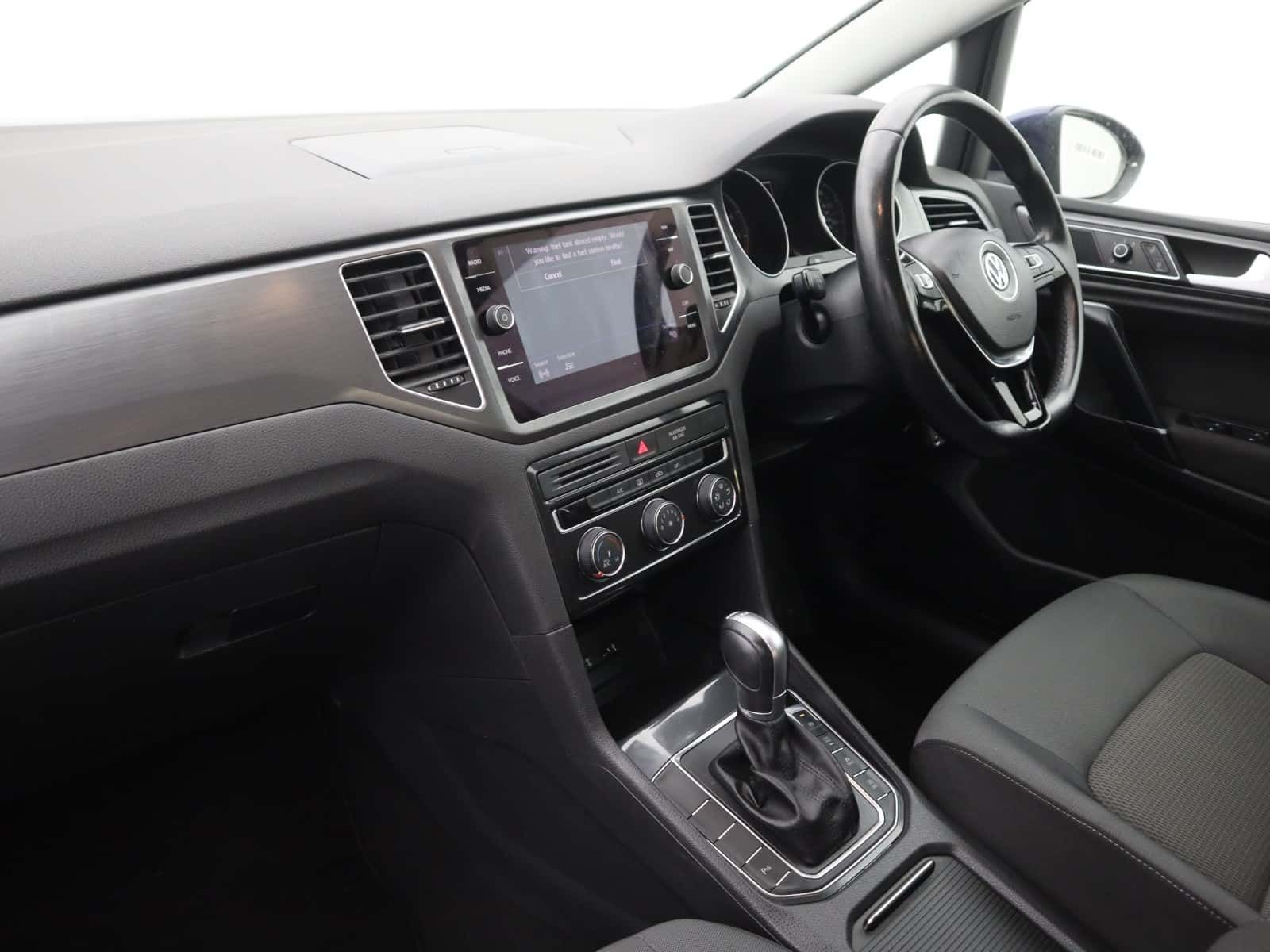 Volkswagen Golf SV