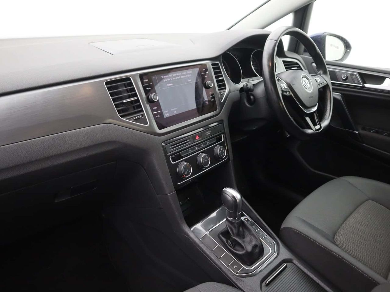 Volkswagen Golf SV 