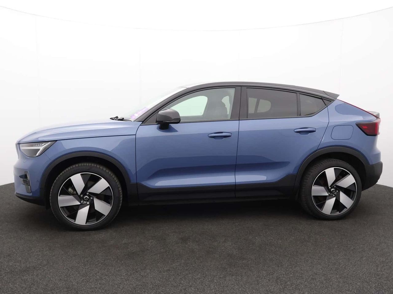 Volvo C40 