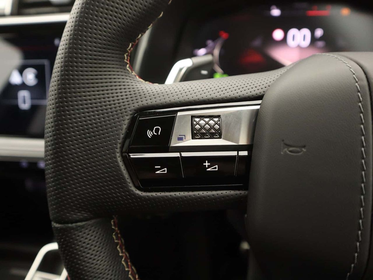 DS AUTOMOBILES DS 7 