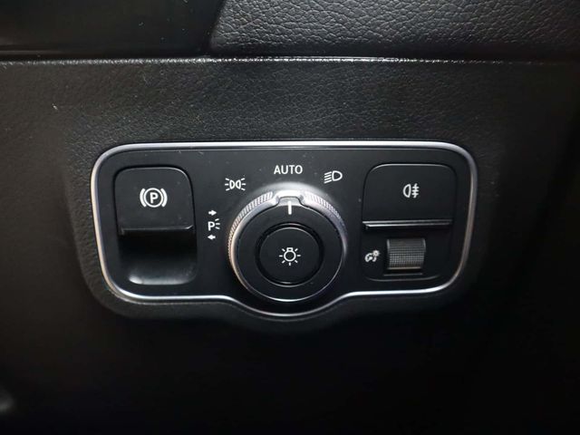 Mercedes-Benz B Class