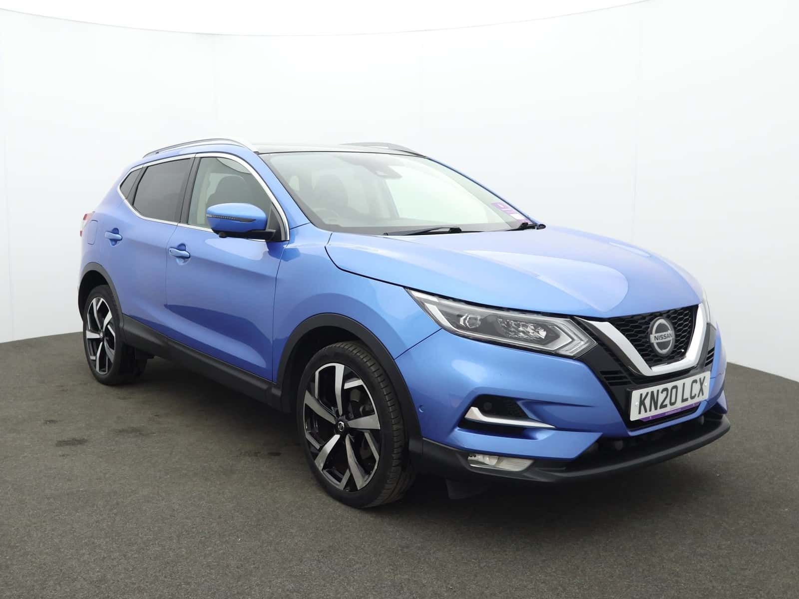 Nissan Qashqai listing photo