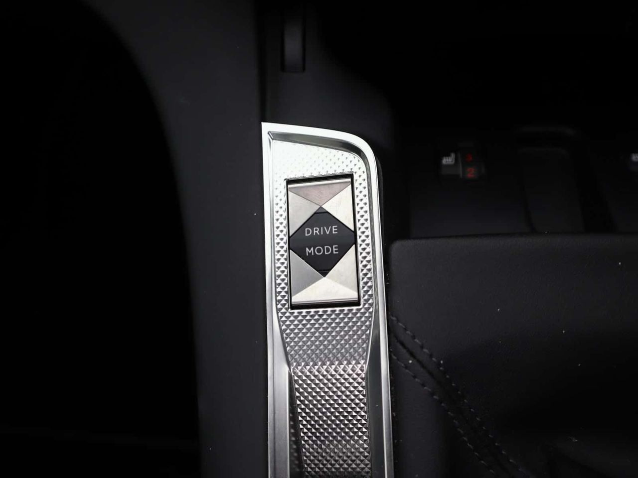 DS AUTOMOBILES DS 7 CROSSBACK 