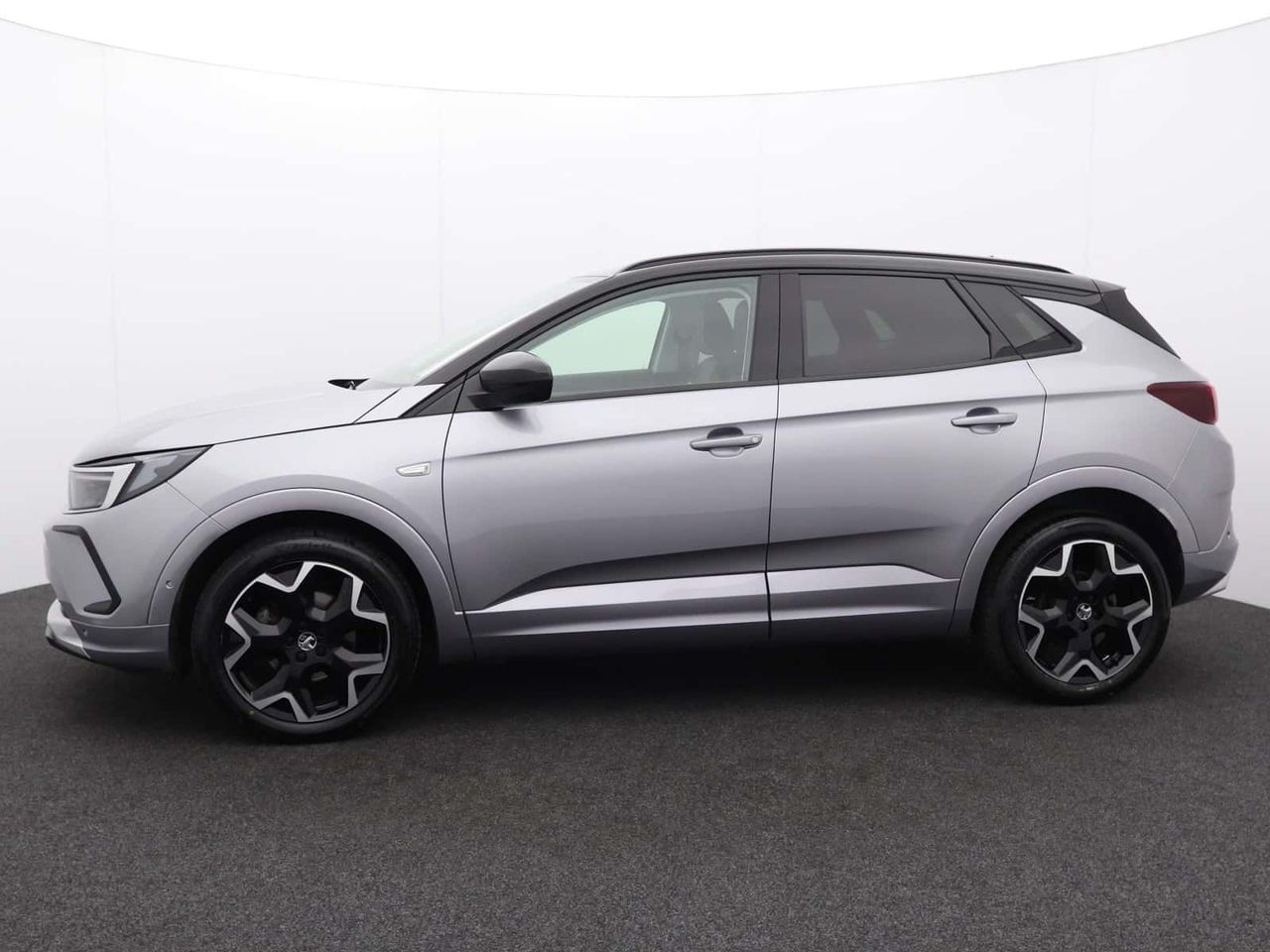 Vauxhall Grandland 
