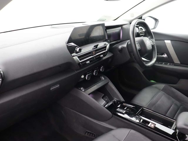 Citroen e-C4 X