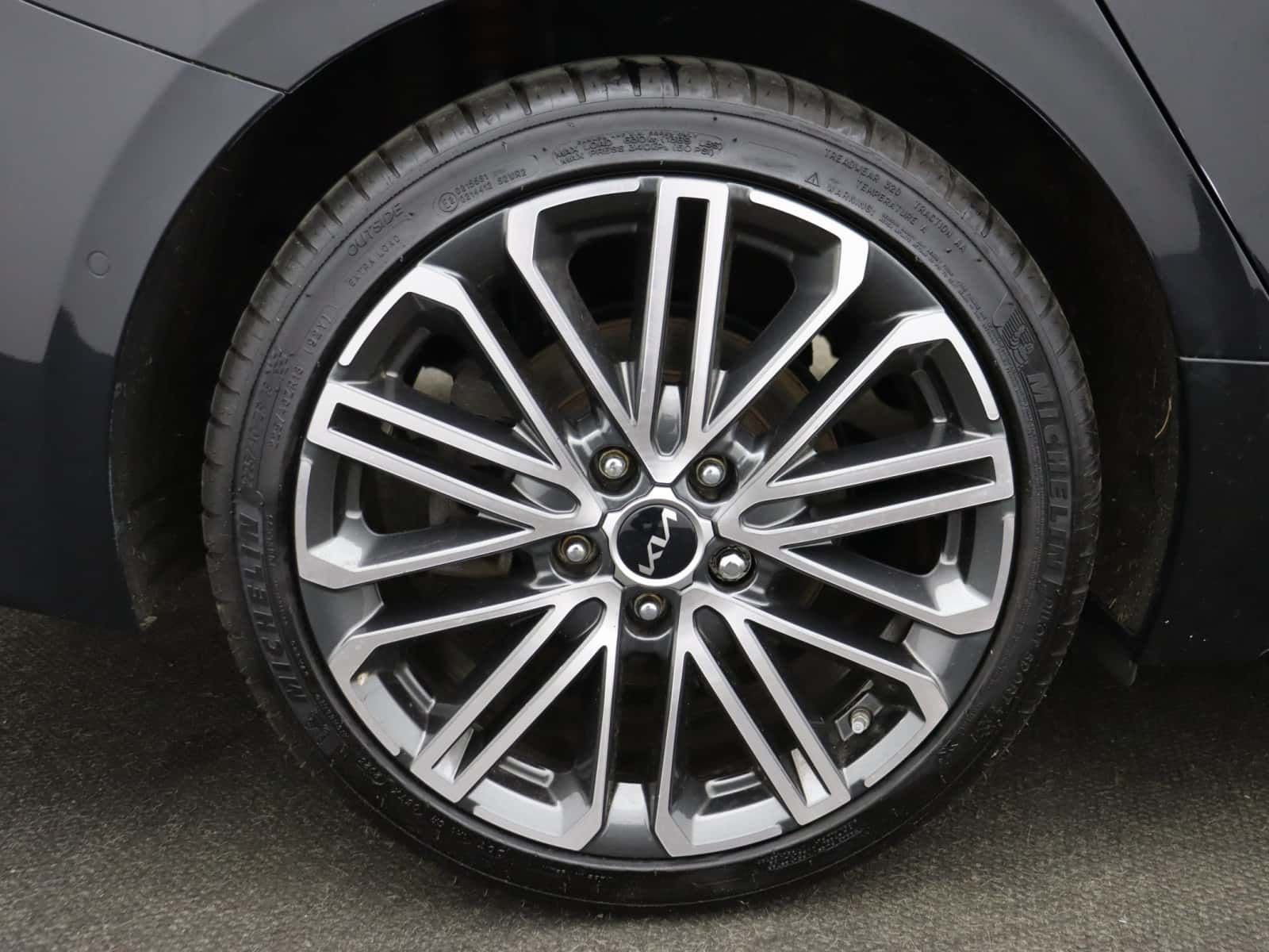 Kia ProCeed