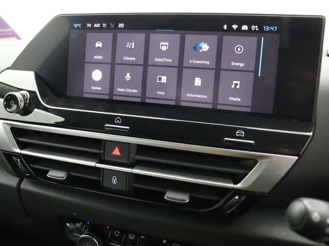Citroen e-C4 X