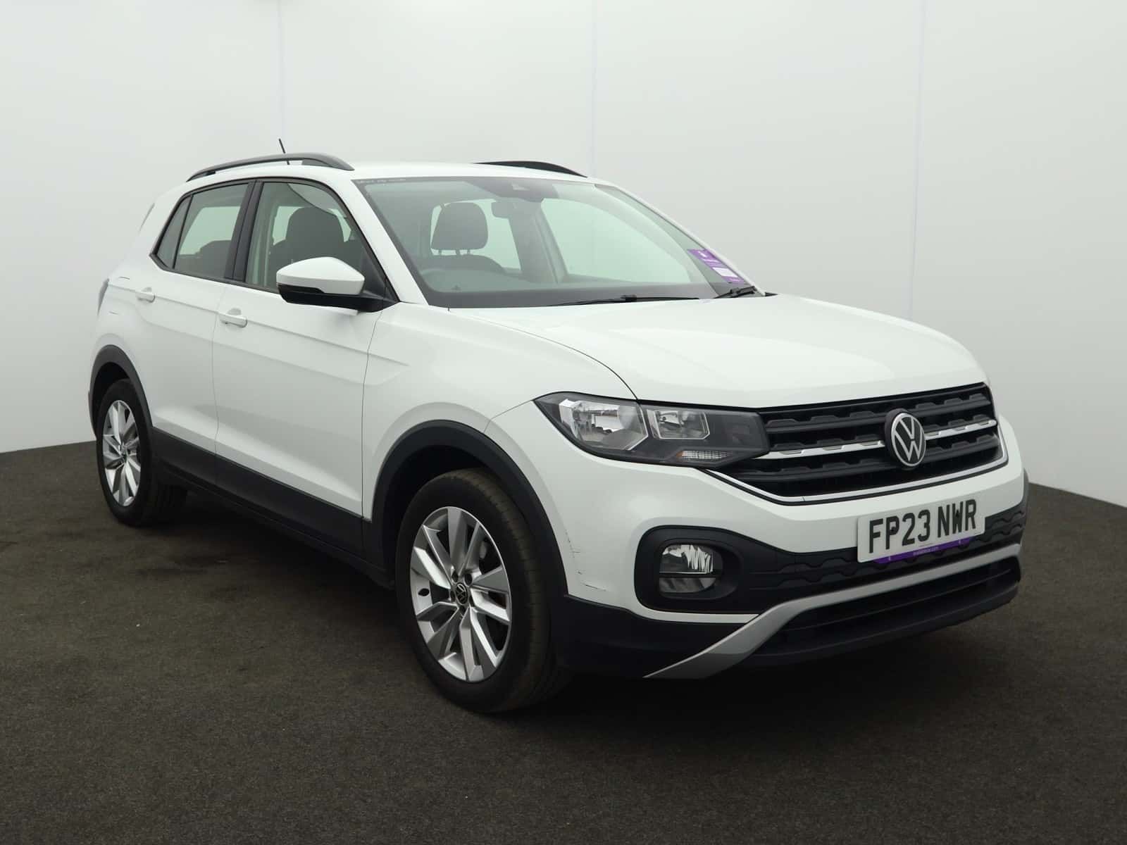 Volkswagen T-cross listing photo