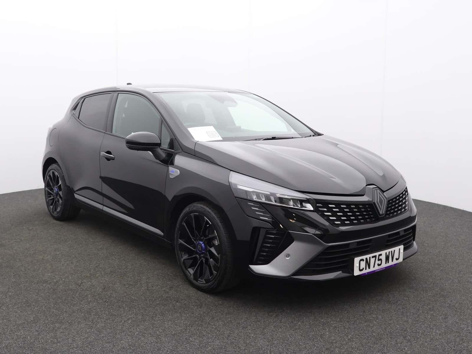 Renault Clio listing photo