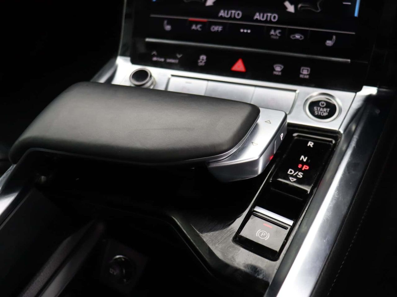 Audi e-tron 
