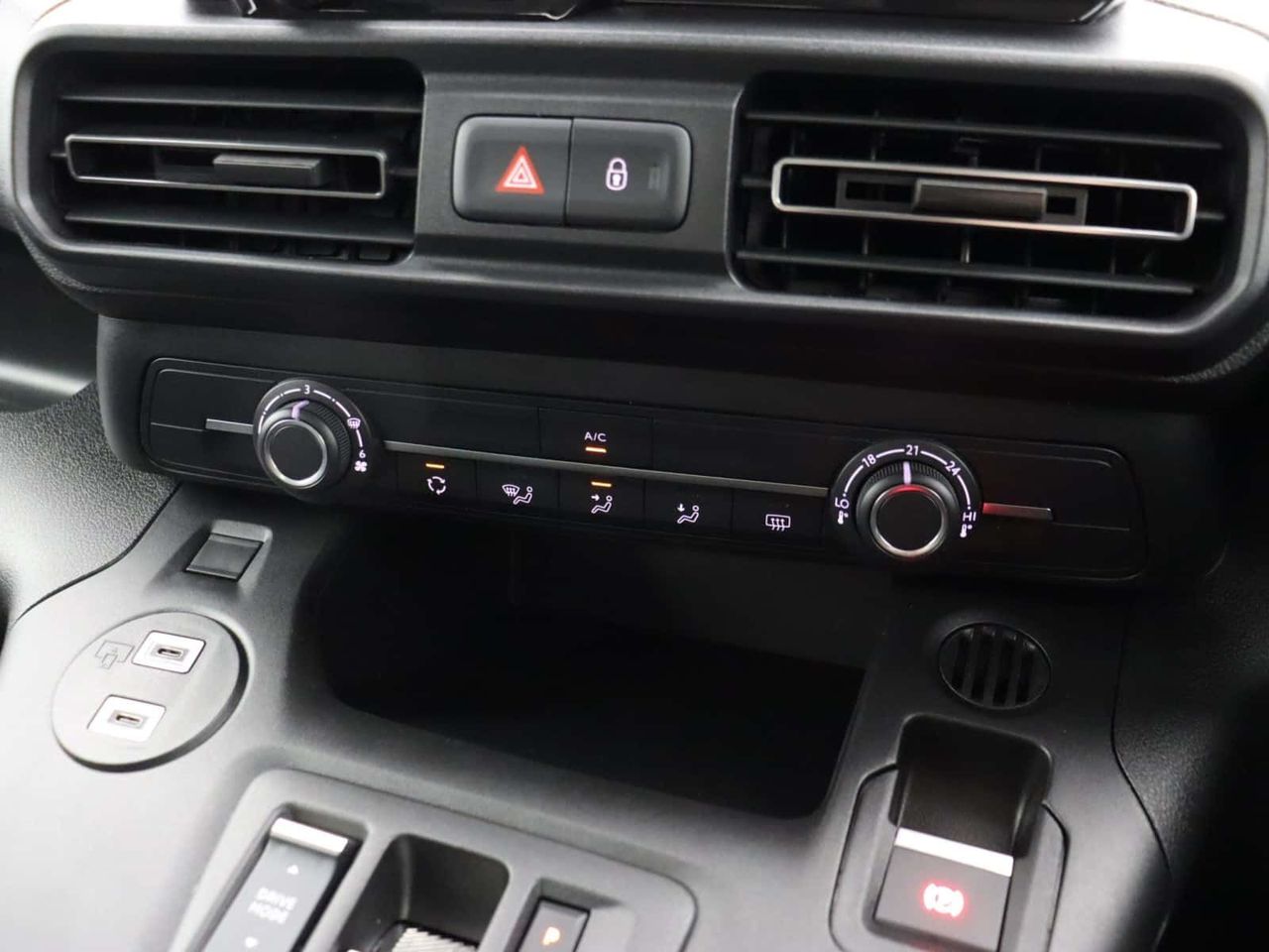 Vauxhall Combo-e Life 