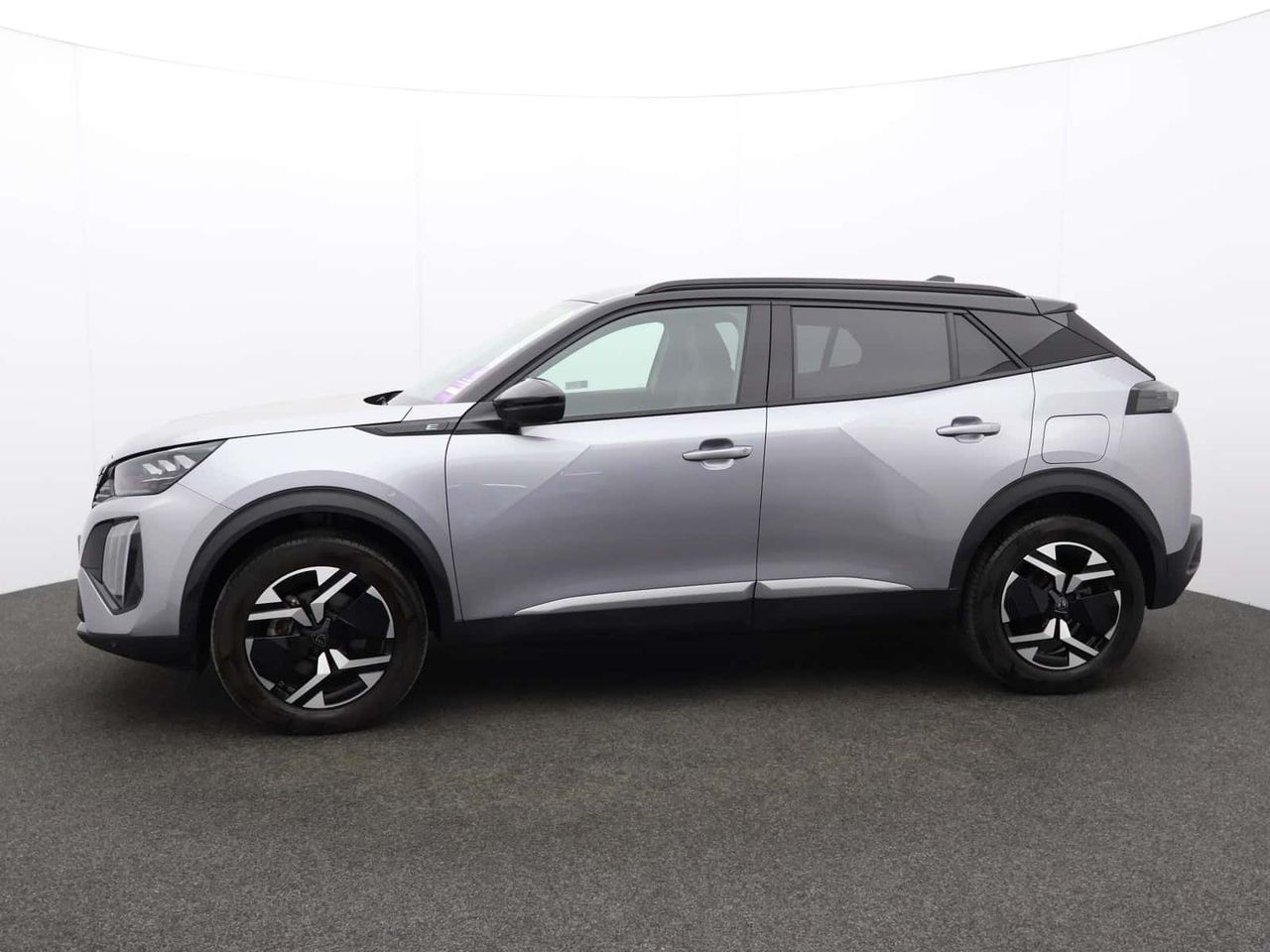 Peugeot E-2008