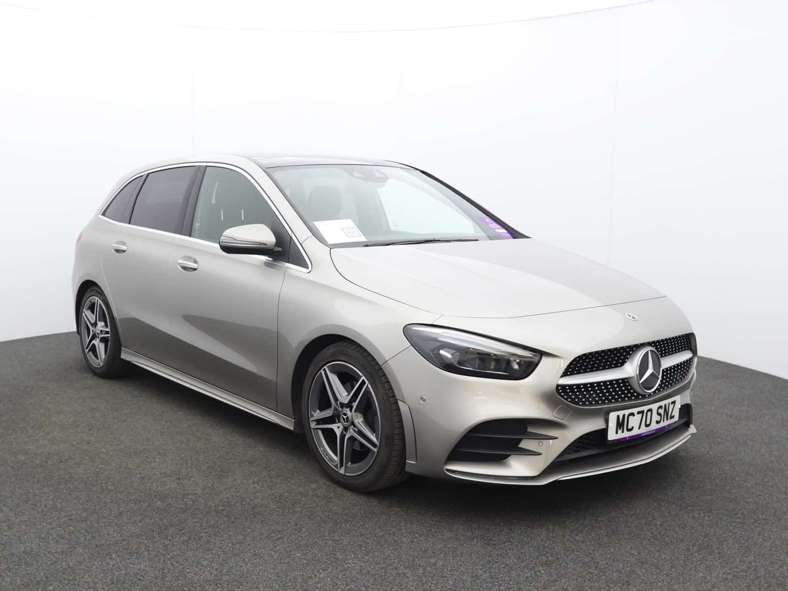 Mercedes-Benz B Class listing photo
