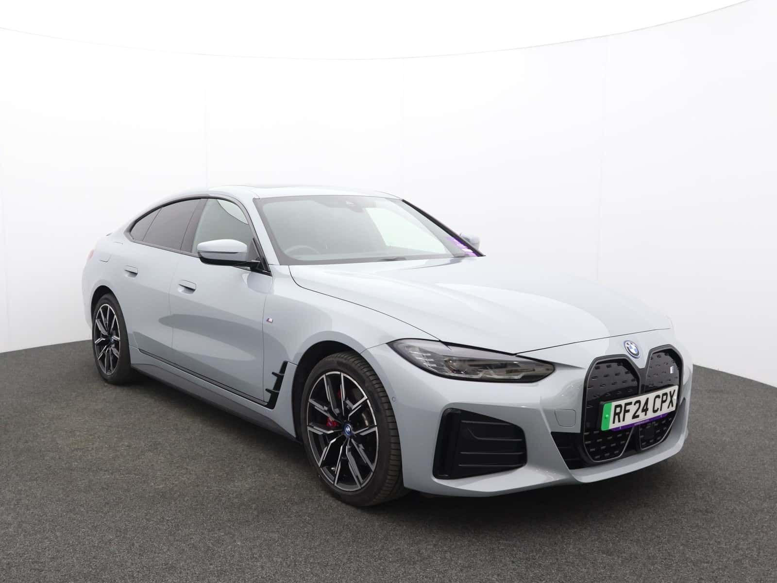 BMW i4 listing photo