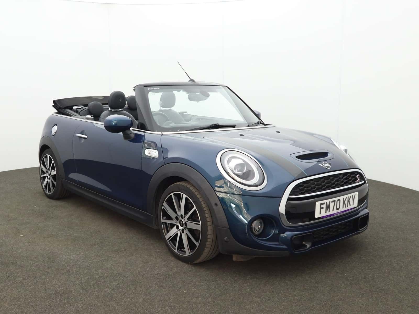 MINI Convertible listing photo