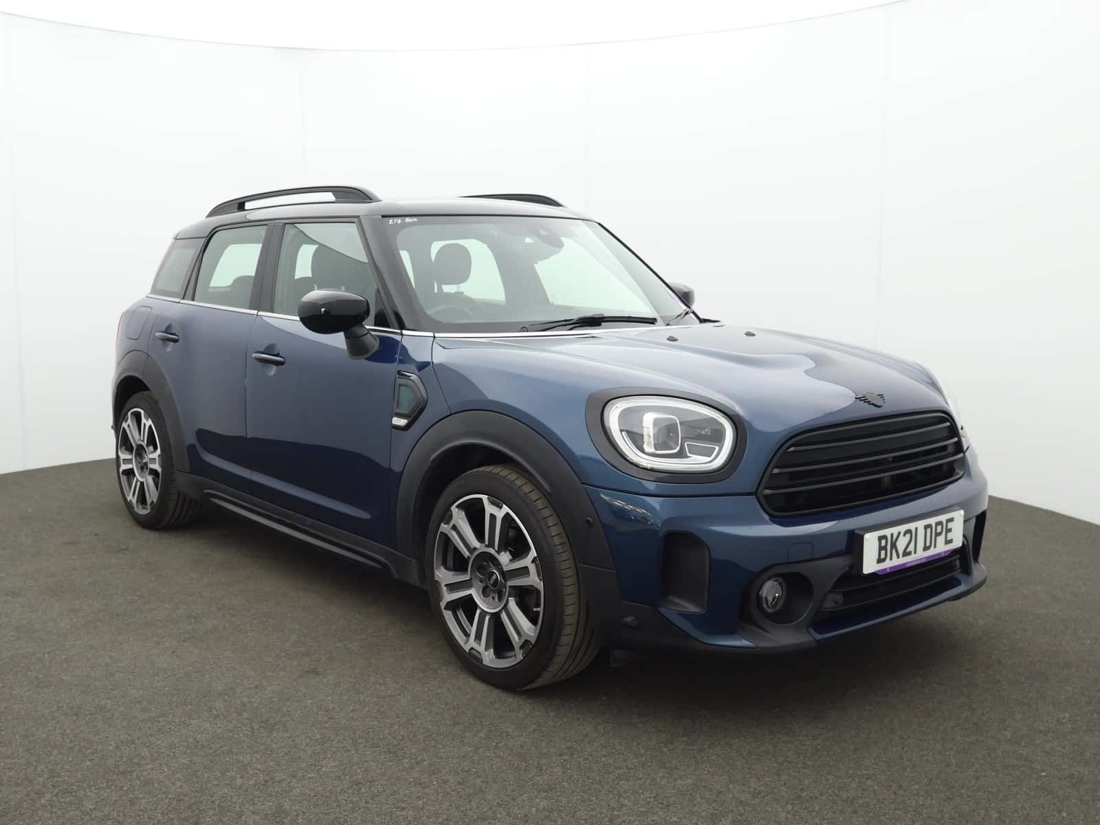 MINI Countryman listing photo