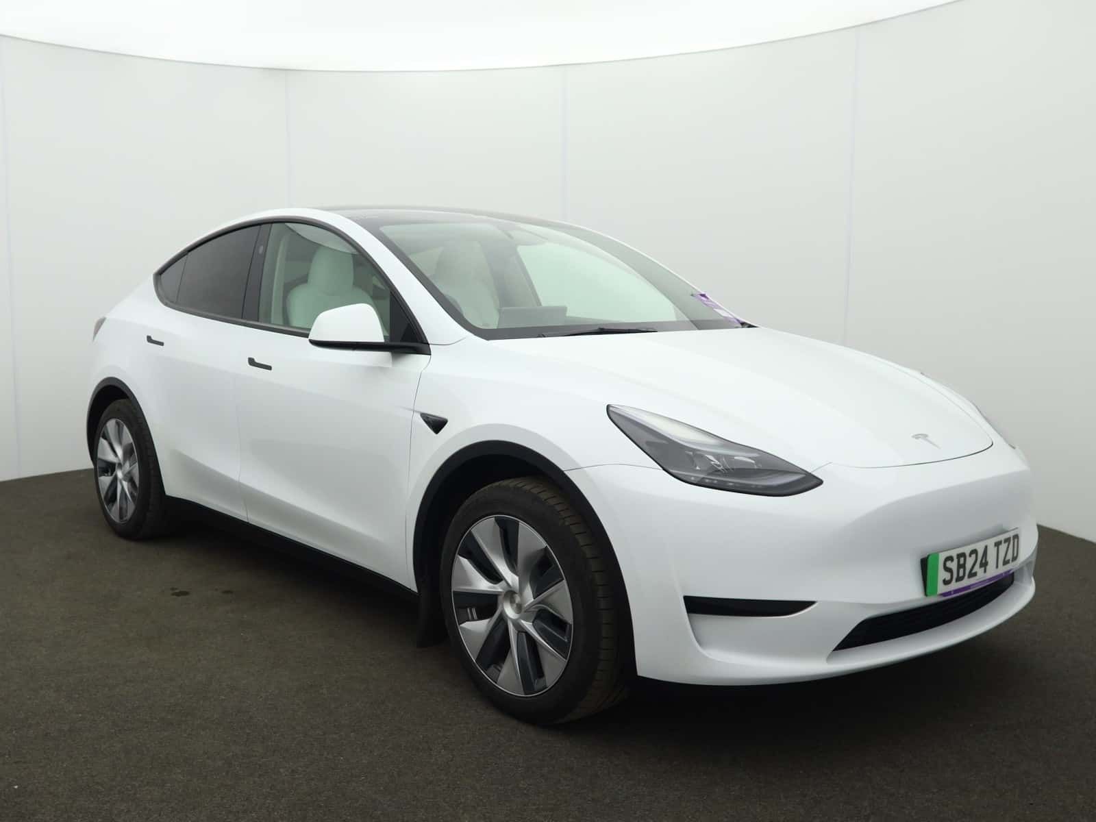 Tesla Model Y listing photo