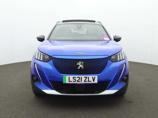 Peugeot E-2008