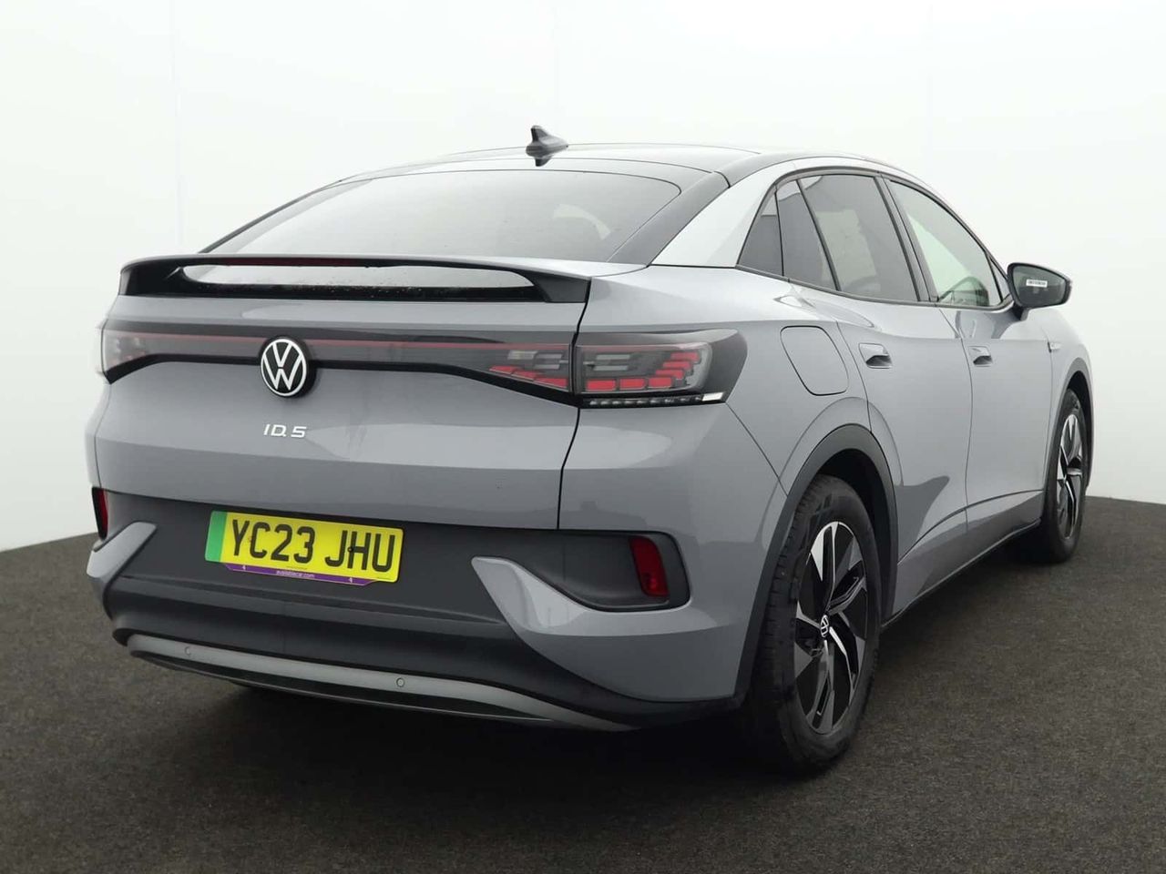 Volkswagen ID.5