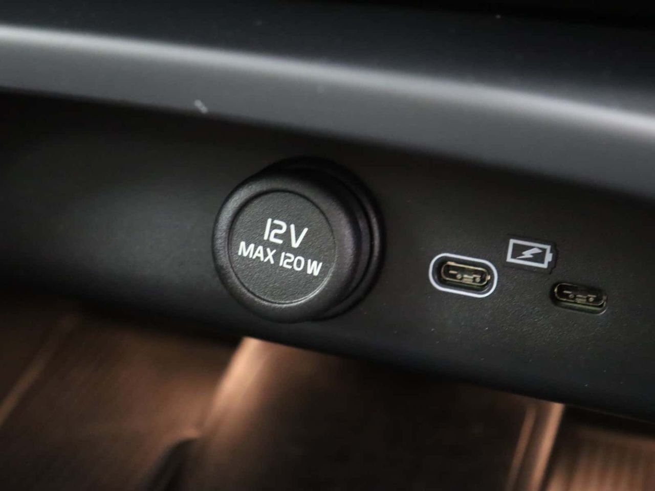 Volvo C40 