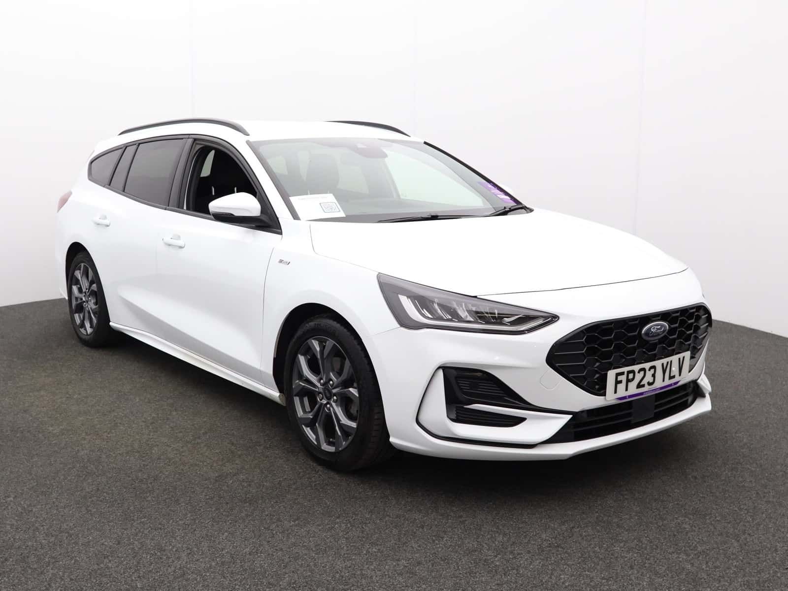 Ford Focus listing photo