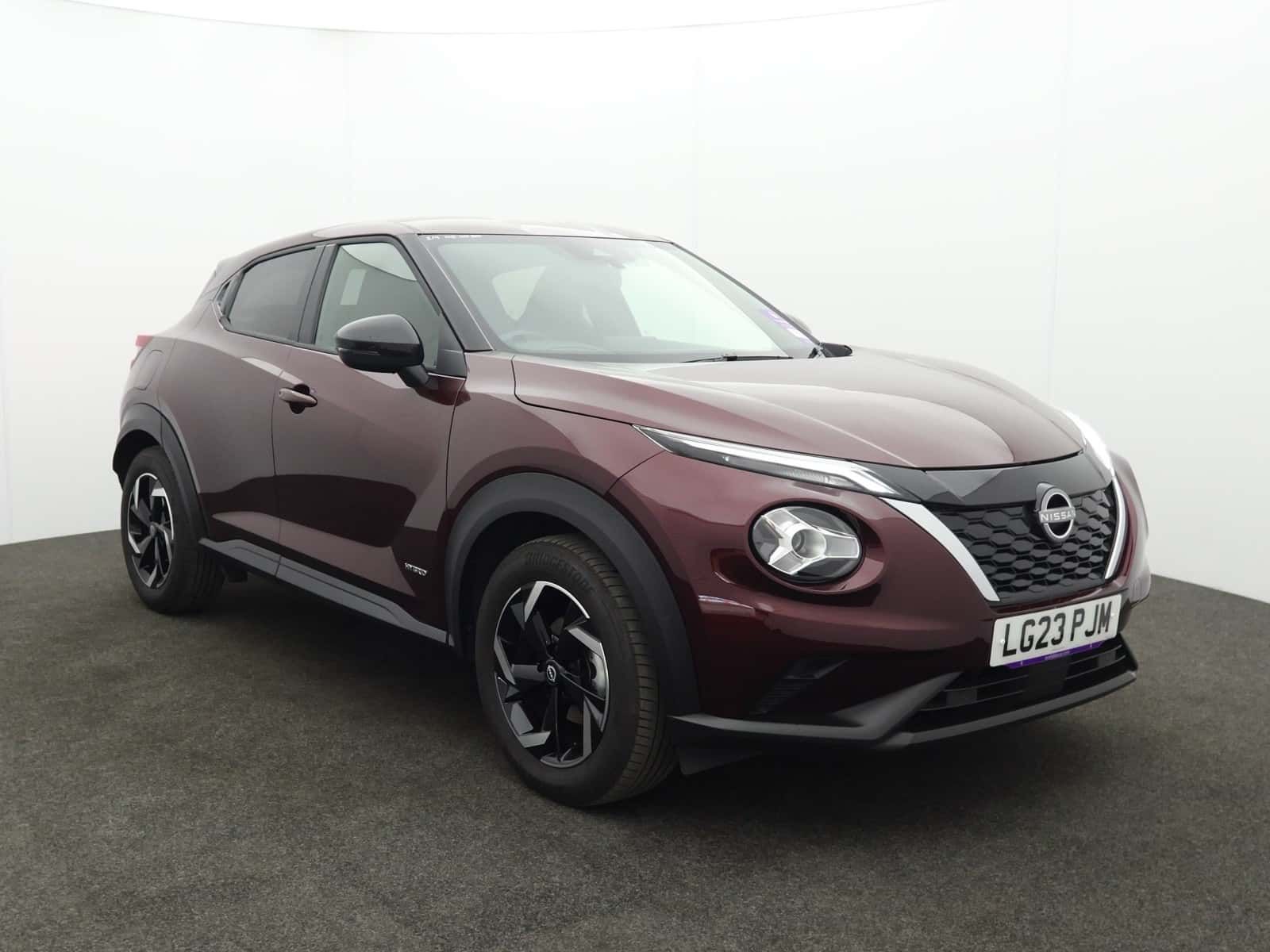 Nissan Juke listing photo